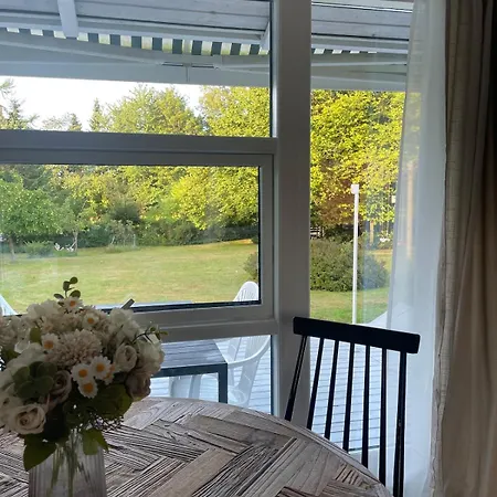 In Beautiful Nature Semesterbostad *